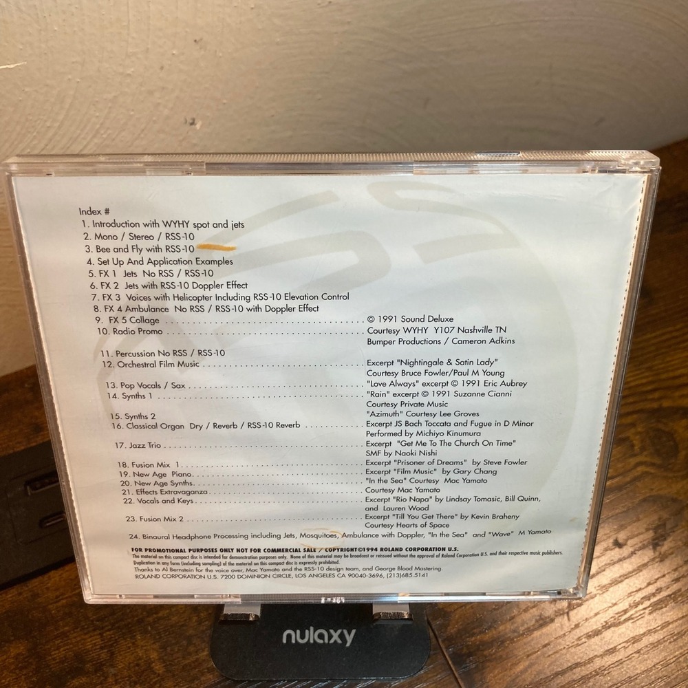 Roland RSS-10 Sound Space Sampler CD 1994 Promo RSS-10CD Audio Engineering Rare - Picture 2 of 5
